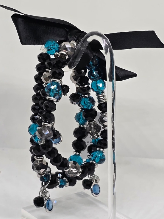 White House Black Market Blue and Black Beaded Charm Stretch Bracelet Set - Picture 2 of 5